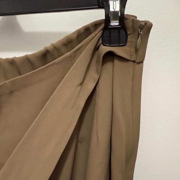 HALARA Khaki Trousers - Picture 9 of 10